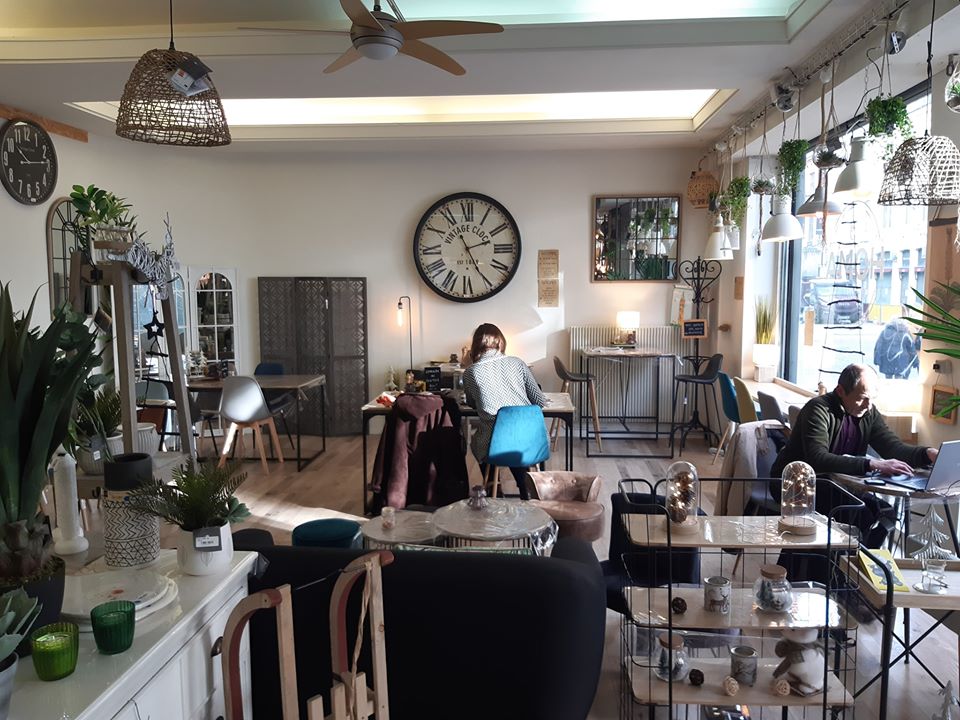 découvrez lüm, votre coffee shop bien-être à lille, alliant saveurs authentiques et atmosphère relaxante pour une pause café revitalisante.