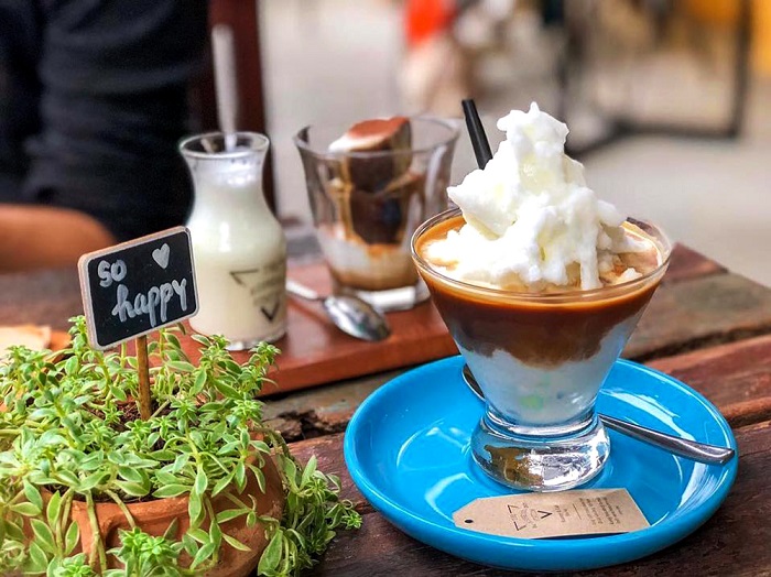 découvrez le succès du café vietnamien, une tradition riche en saveurs uniques et en histoire, appréciée dans le monde entier.
