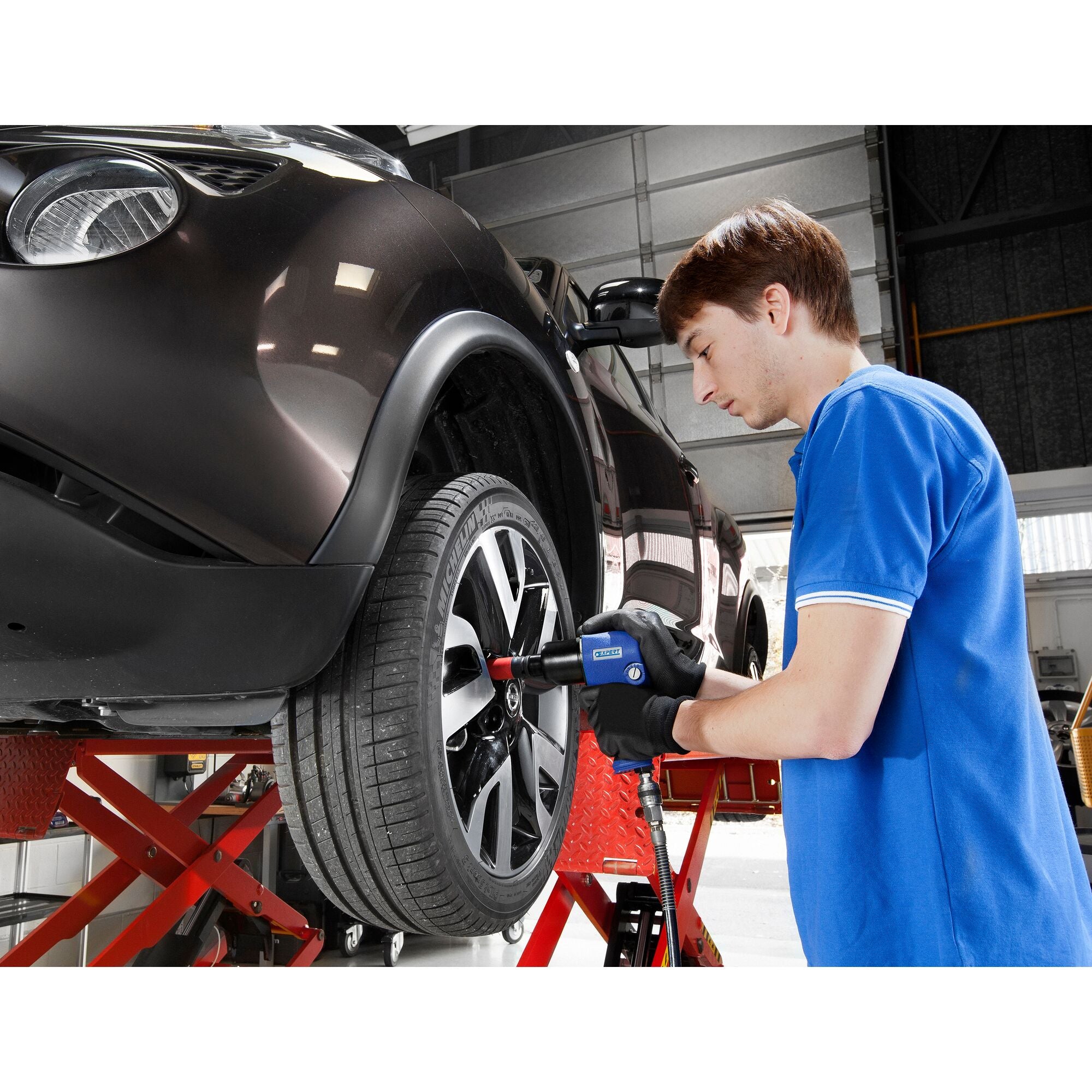 découvrez pourquoi 2024 est une année clé pour extrême car 81, avec des événements marquants et des nouveautés incontournables dans l'univers automobile.