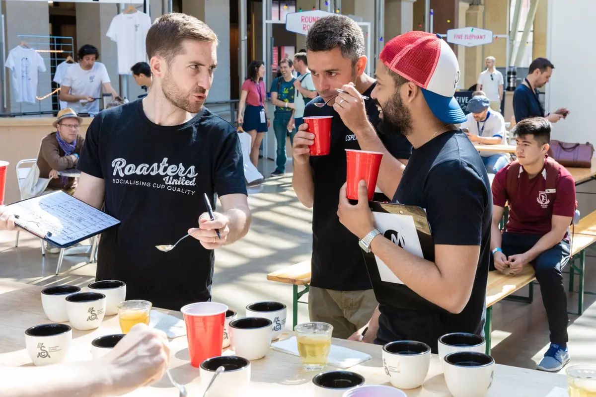 découvrez le premier festival bordelais des experts café, un événement incontournable pour tous les passionnés de café à bordeaux, avec des dégustations, ateliers et rencontres avec des professionnels.