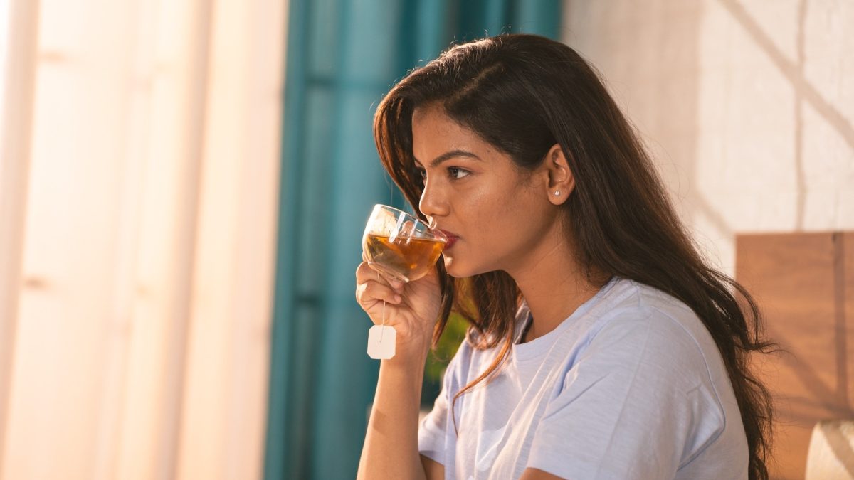 rappel urgent : tisane bio à la verveine contaminée. découvrez les risques sanitaires et les consignes de sécurité à suivre pour protéger votre santé.